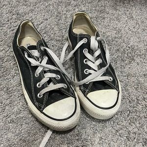 Black converse